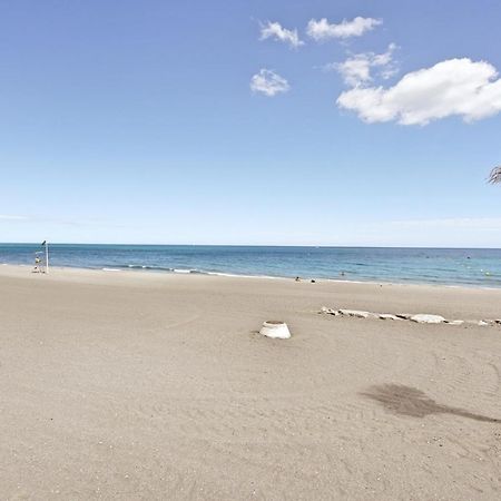 Apartamento en 1ª línea de playa, Estepona Centro Exterior foto