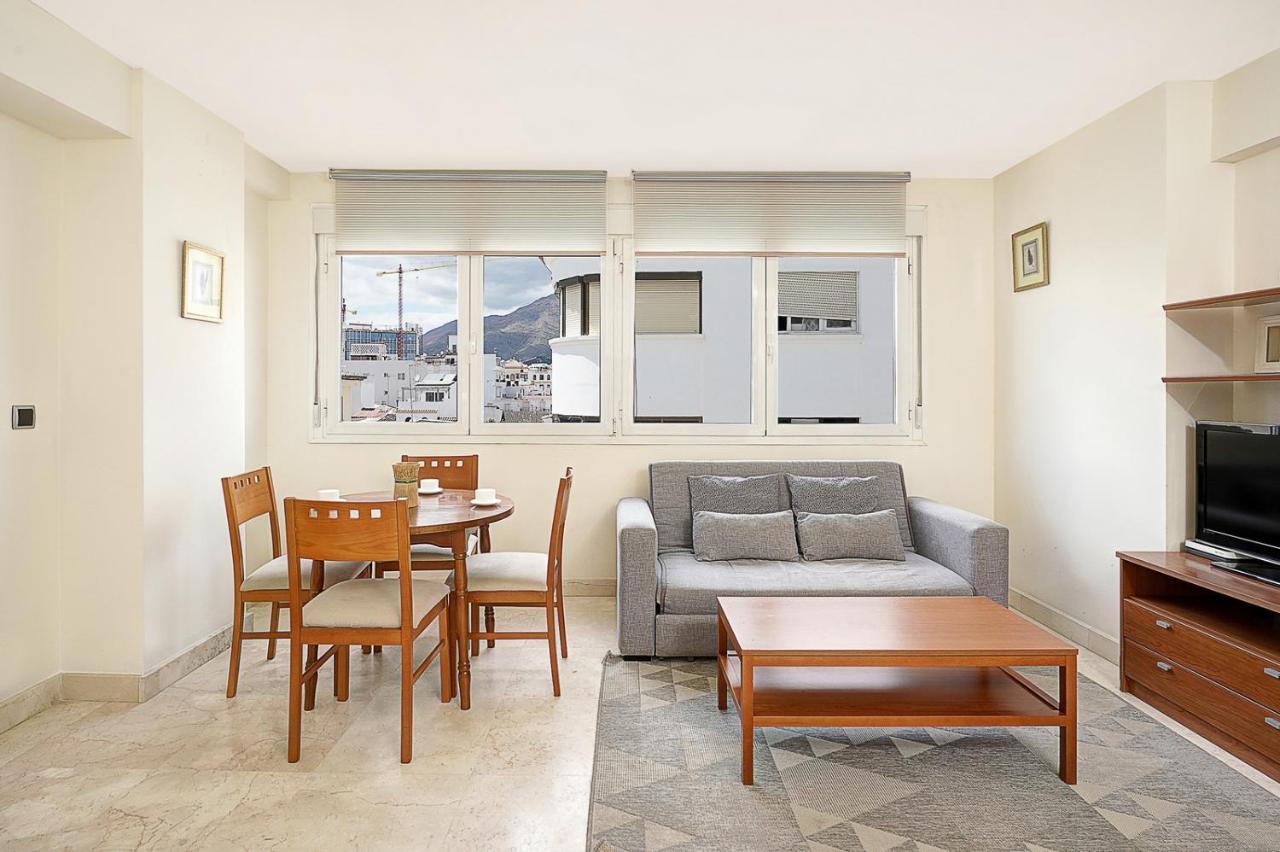 Apartamento en 1ª línea de playa, Estepona Centro Exterior foto
